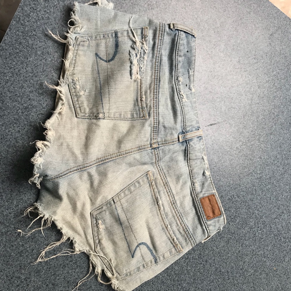 American Eagle Short Shorts size 6 - Picture 2 of 2